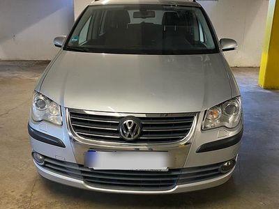 Gebraucht VW Touran 140 PS (102 kW) 2009 Silber Van / Kleinbus