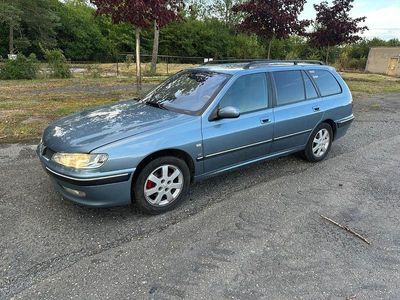 Peugeot 406