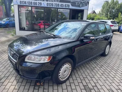 Gebraucht Volvo V50 101 PS (74 kW) 2008 Schwarz Kombi