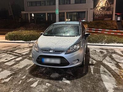 Gebraucht Ford Fiesta 90 PS (66 kW) 2008 Blau Kleinwagen