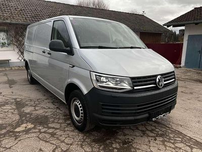 Gebraucht VW Transporter 150 PS (110 kW) 2019 Reflexsilber metallic Van