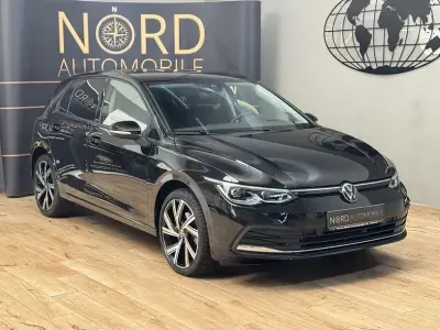 Gebraucht VW Golf VIII Move 150 PS (110 kW) 2024 Grenadillschwarz metallic Limousine
