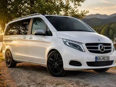 Usata Mercedes V220 163 CV (119 kW) 2016 Bianco Monovolume