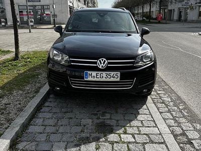 Schwarz Gebraucht 2012 VW Touareg R-line SUV | 15.000 € (Teuer)