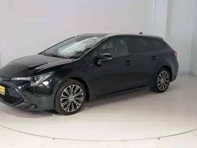 Gebraucht Toyota Corolla Team 116 PS (85 kW) 2021 Schwarz Kombi