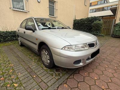 Mitsubishi Carisma