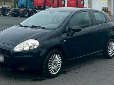 Gebraucht Fiat Punto 65 PS (47 kW) 2010 Blau Kleinwagen