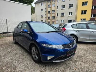 Gebraucht Honda Civic Sport 99 PS (72 kW) 2011 Deep sapphire blue Limousine