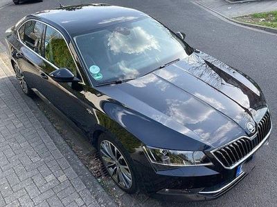 Gebraucht Skoda Superb LAURIN & KLEMENT 190 PS (139 kW) 2015 Schwarz Limousine