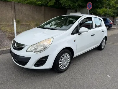 Gebraucht Opel Corsa 69 PS (50 kW) 2012 Weiß Kleinwagen