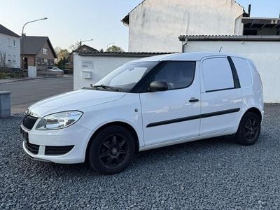 Usata Skoda Roomster 69 CV (50 kW) 2013 Bianco Monovolume