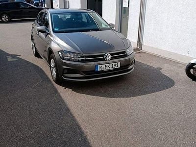 Gebraucht VW Polo Comfortline 95 PS (69 kW) 2020 Grau Kleinwagen