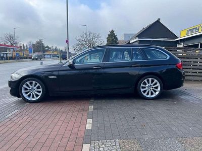 Gebraucht BMW 520 Sport Line 184 PS (135 kW) 2013 Schwarz Kombi