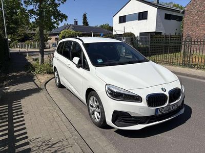 Second-hand BMW 218 Sport Line 150 CP (110 kW) 2021 Alb Monovolum