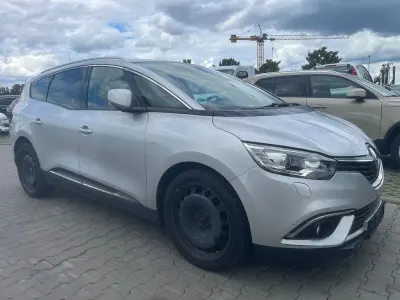 Gebraucht Renault Scénic IV Bose Edition 160 PS (117 kW) 2018 Silber Van / Kleinbus