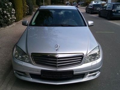gebraucht Mercedes 220 CDI metallic Silber - Automatik - gepflegt