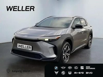 Silber Gebraucht 2023 Toyota bZ4X SUV | 27.990 € (Guter Preis)