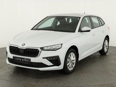 Neu Skoda Scala Essence 116 PS (85 kW) 2026 Moon weiß perleffekt Kleinwagen