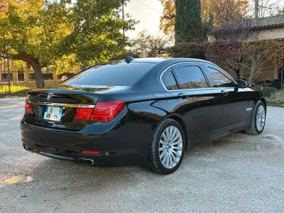 Gebraucht BMW 750L 449 PS (330 kW) 2012 Schwarz Limousine