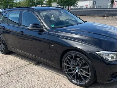 Gebraucht BMW 330 Performance 286 PS (210 kW) 2013 Schwarz Kombi