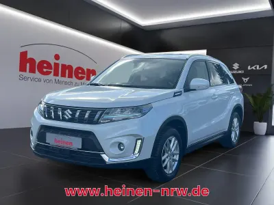 Second-hand Suzuki Vitara Comfort+ 140 CP (102 kW) 2023 Alb SUV