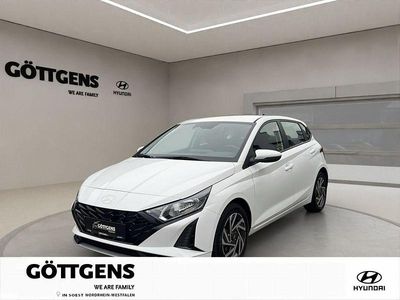 Gebraucht Hyundai i20 Trend 101 PS (74 kW) 2025 Weiß Kleinwagen