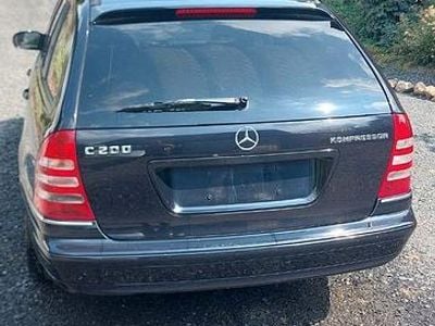 Mercedes C200