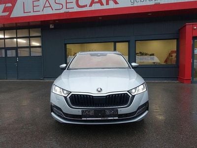 Silber Gebraucht 2021 Skoda Octavia Style Kombi | 13.788 € (Fairer Preis)