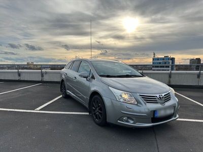 gebraucht Toyota Avensis Combi 1.8 Multidrive S Executive