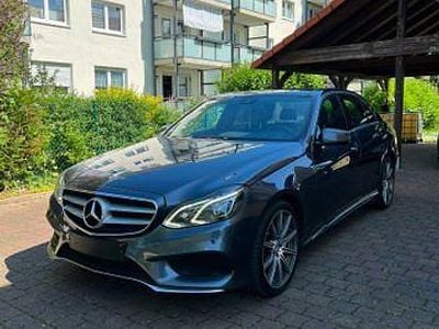 Grau Gebraucht 2014 Mercedes E350 Elegance Limousine | 14.900 € (Fairer Preis)