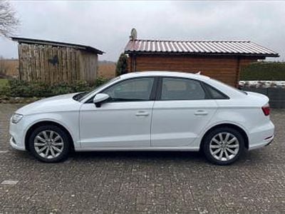 Gebraucht Audi A3 Ambiente 150 PS (110 kW) 2017 Weiß Limousine