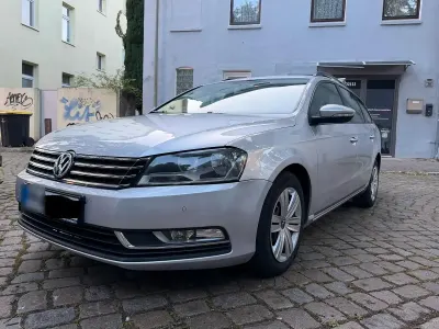 Gebraucht VW Passat 140 PS (102 kW) 2013 Silber Kombi