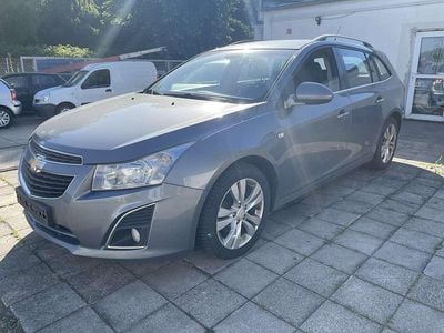 Gebraucht Chevrolet Cruze LTZ 163 PS (119 kW) 2013 Seidengrau/lichtgrau Kombi