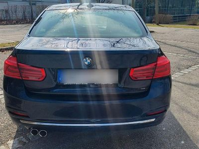 Gebraucht BMW 320 Advantage 190 PS (139 kW) 2017 Blau Limousine