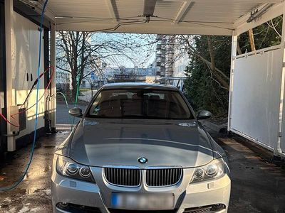 Gebraucht BMW 325 218 PS (160 kW) 2005 Silber Limousine