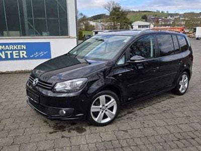 Gebraucht VW Touran Cup 140 PS (102 kW) 2014 Schwarz Van / Kleinbus