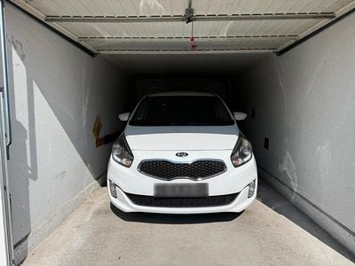 Second-hand Kia Carens 136 CP (100 kW) 2014 Alb Monovolum