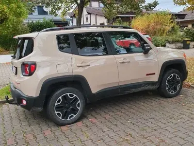 Gebraucht Jeep Renegade Trailhawk 170 PS (125 kW) 2015 Beige SUV