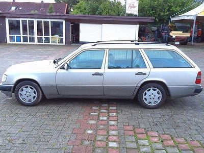 Gold Gebraucht 1991 Mercedes 200 Kombi | 6.750 €