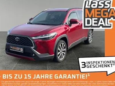 Gebraucht Toyota Corolla Cross Team 140 PS (102 kW) 2024 Rot SUV