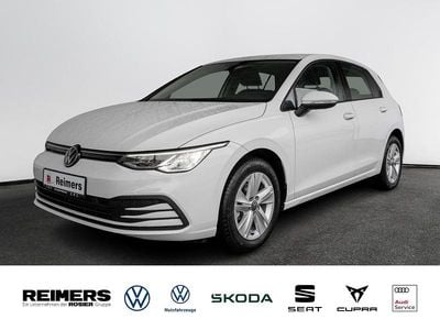 Gebraucht VW Golf VIII Life 110 PS (80 kW) 2022 Weiß Limousine