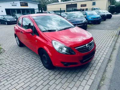 Gebraucht Opel Corsa Selection 80 PS (58 kW) 2009 Rot Kleinwagen
