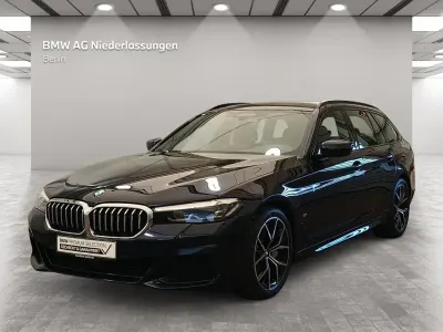Gebraucht BMW 530 M Sport 286 PS (210 kW) 2023 Blau Kombi