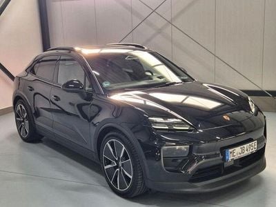 Gebraucht Porsche Macan 4 Electric 300 kW (408 PS) 2024 Schwarz SUV