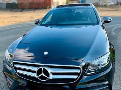 Usata Mercedes E220 AMG line 194 CV (142 kW) 2016 Nero Station wagon