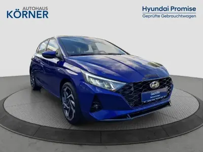 Gebraucht Hyundai i20 Intro Edition 101 PS (74 kW) 2021 Blau Limousine