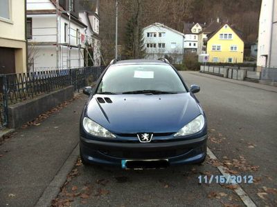 Blau metallic Gebraucht 2003 Peugeot 206 Kombi | 2.700 €