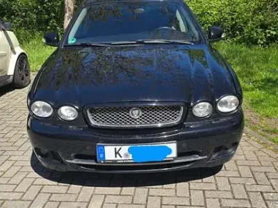 Käytetty Jaguar X-type Executive 145 HP (106 kW) 2008 Musta Sedan