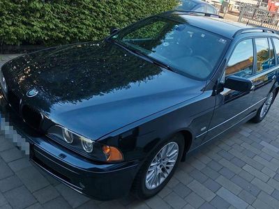 Second-hand BMW 525 Shadowline 192 CP (141 kW) 2001 Negru Break
