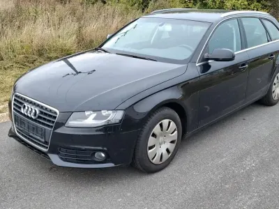Gebraucht Audi A4 120 PS (88 kW) 2011 Schwarz Kombi